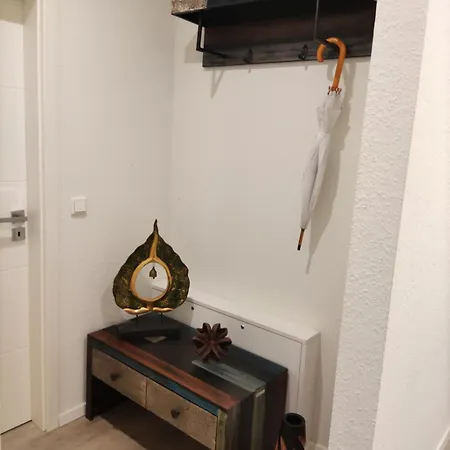 Luxurioese, Grosse Mit Parkblick