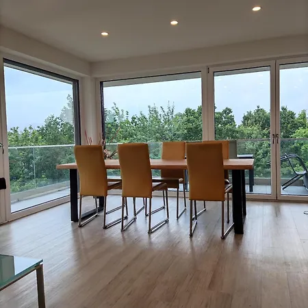 Apartment Luxurioese, Grosse Mit Parkblick