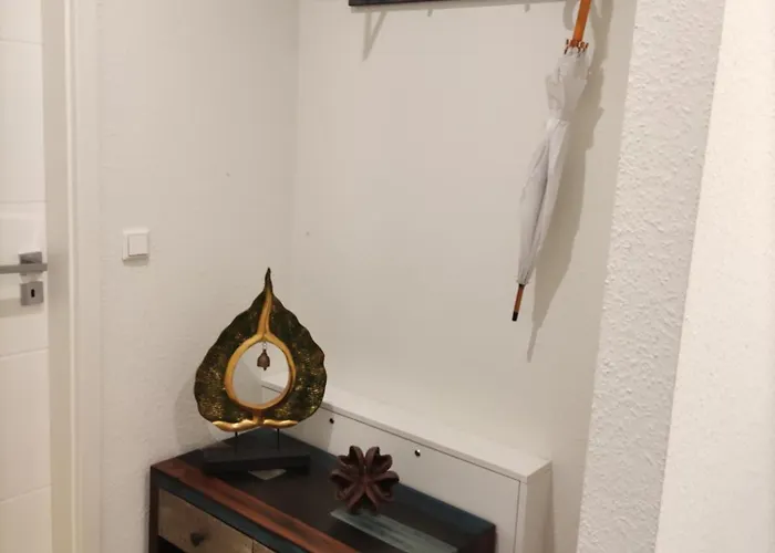 Luxurioese, Grosse Mit Parkblick