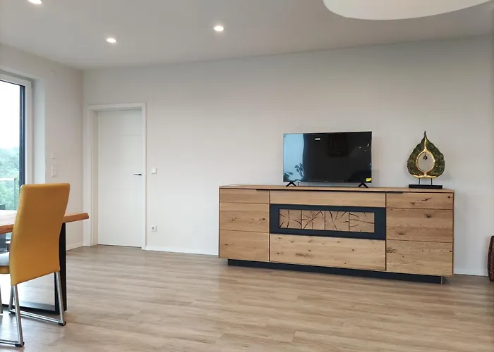 Luxurioese, Grosse Mit Parkblick Appartement